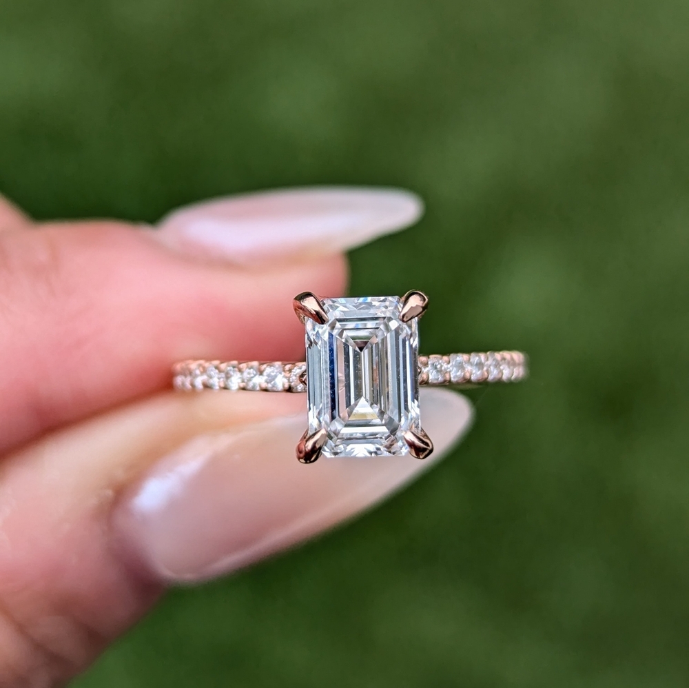 14kt Lab Diamond Emerald Shape Engagement Ring - image 4